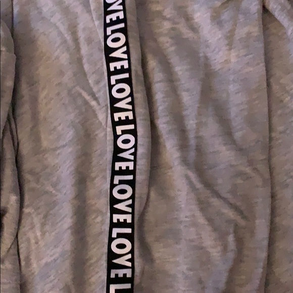 Cropped hoodie - Picture 2 of 3
